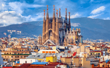 Explore Barcelona on a Budget Without Overspending